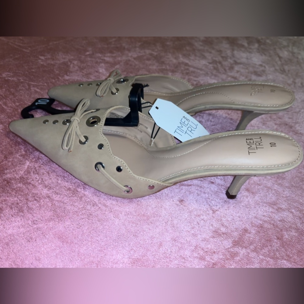 Brand new! Gorgeous Time and Tru Women's velvet material, Taupe heel sandals!